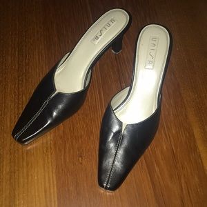 Women’s Unisa heels